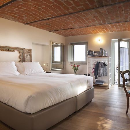 Borgese Camere E Suites Neive Kültér fotó